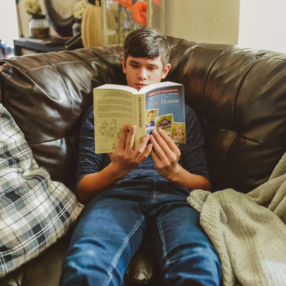 The Tuttle Twins and the Little Pink House